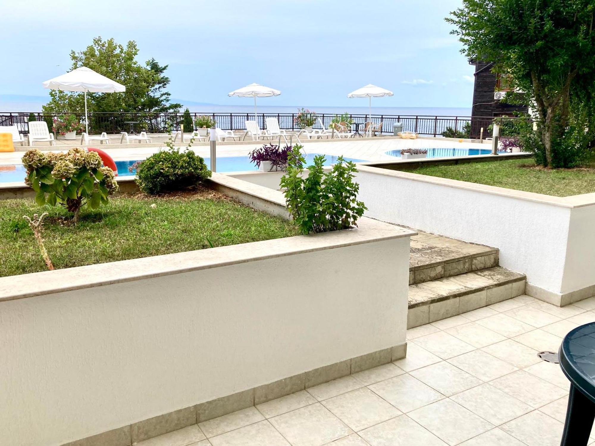 Apolon Complex Aparthotel
